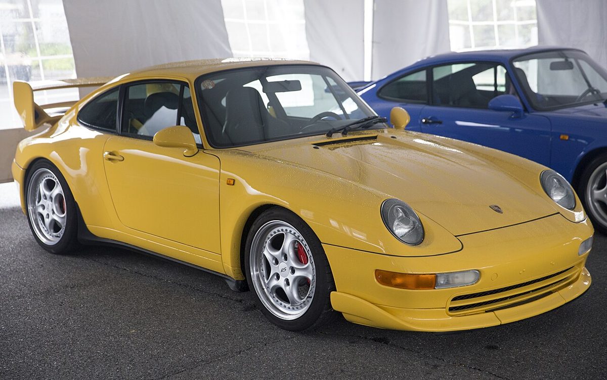 Yellow Porsche 993 Carrera RS