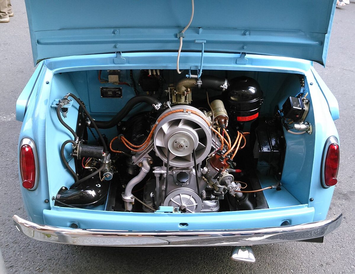 Rear engine bay of a ZAZ-965 showing the air-cooled V4